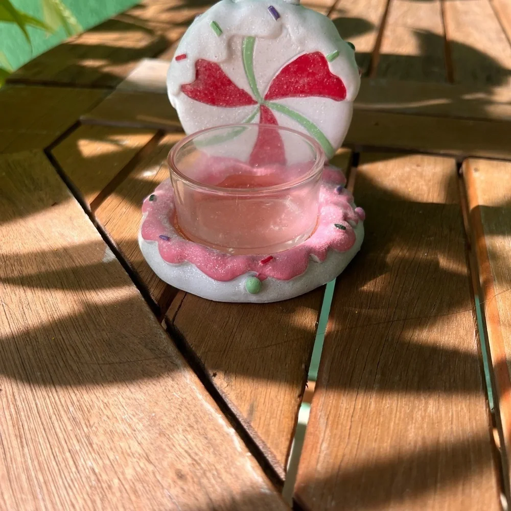 YANKEE CANDLE Peppermint Christmas Candle Holder